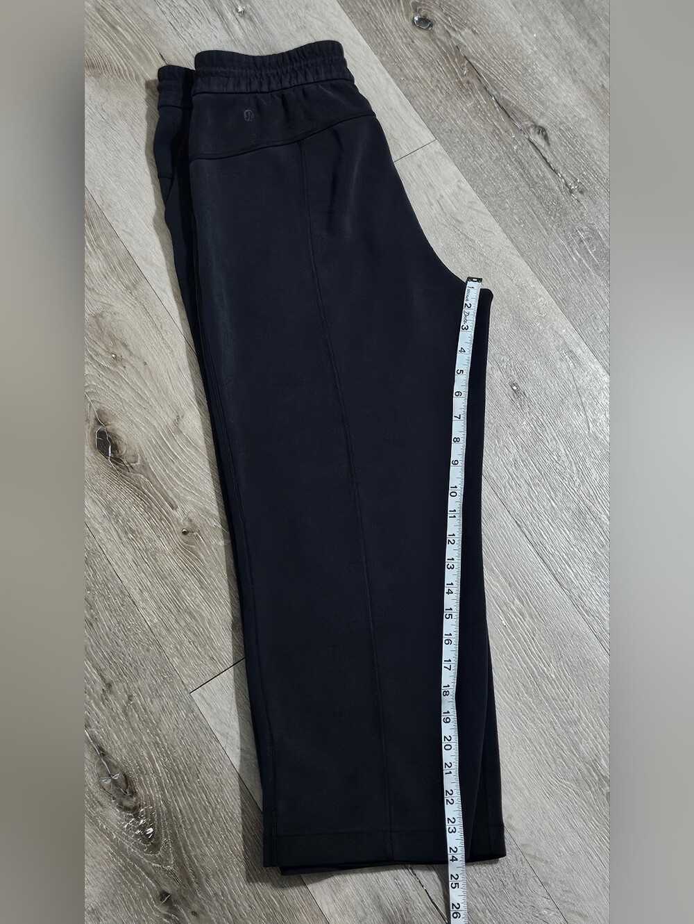 Lululemon Softstreme High-Rise Straight-Leg Cropped Pant Size 10 Black - Picture 6 of 8